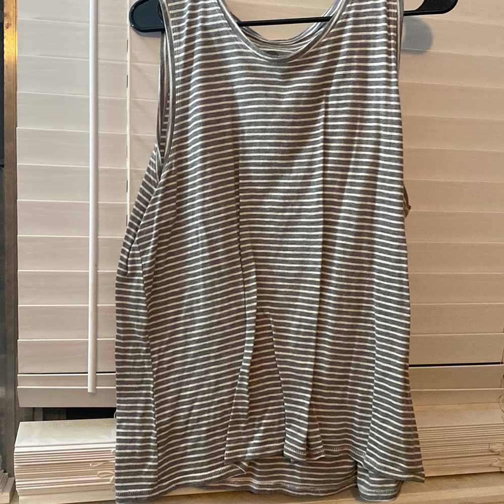 L tank top